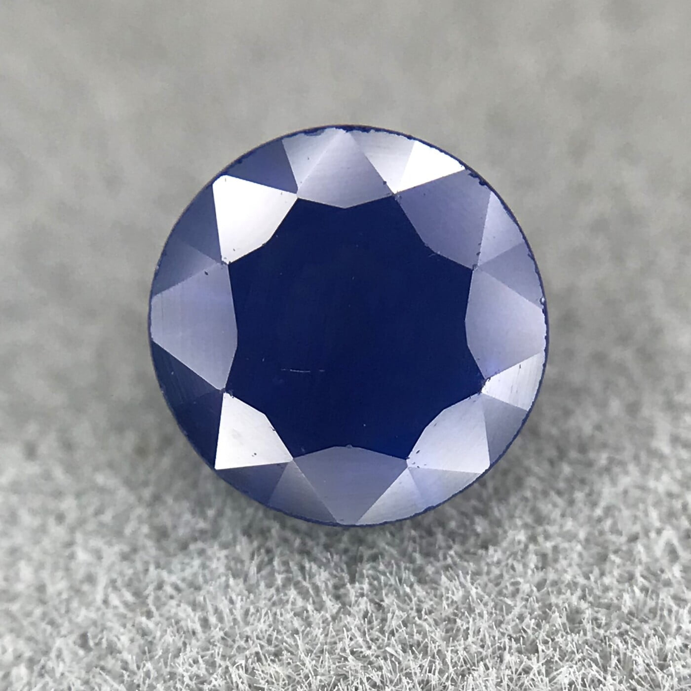 画材 Sapphire Genuine Fine 0.85ct Round Brilliant Cut Sapphire